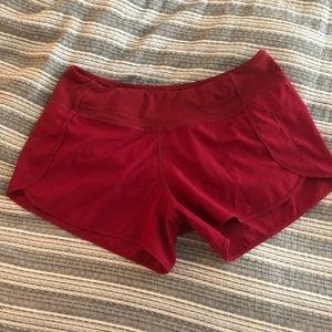 Born primitive “free flow” shorts